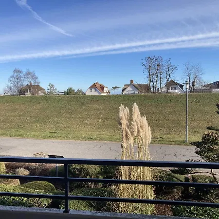 Haus Am Deich 03 *
